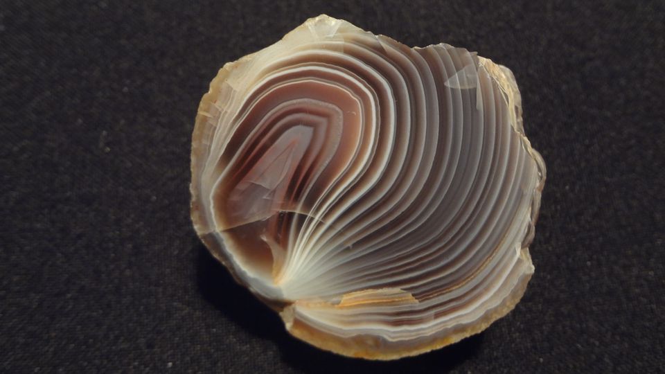 Achát Botswana – velikost 4,5 x 4 cm