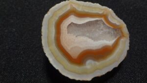 Achát Malawi – velikost 3,8 x 3,3 cm a 5 x 4 cm