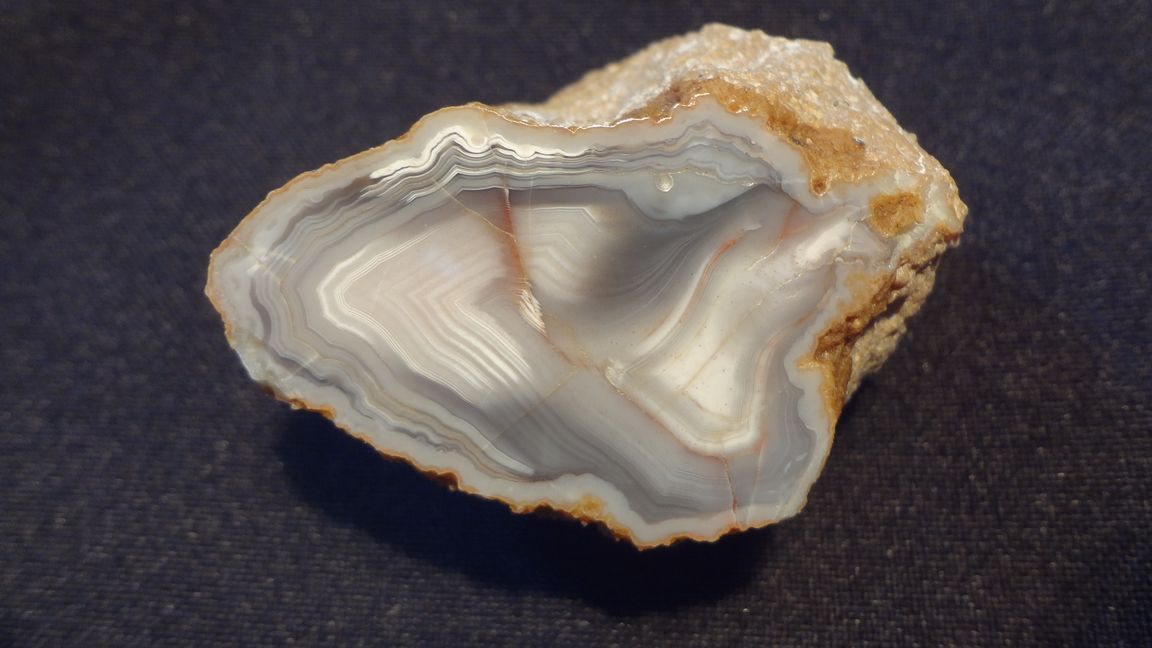 Velikost 4 x 2,5 cm 