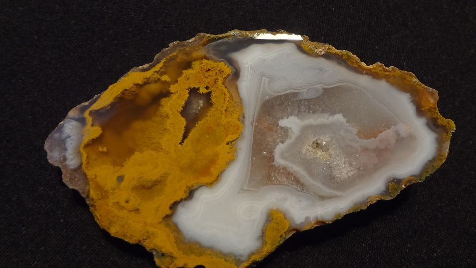 Achát Maroko - velikost 9 x 5,5 cm