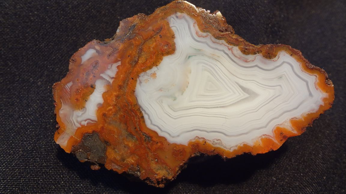 Achát Maroko - velikost 7 x 5cm