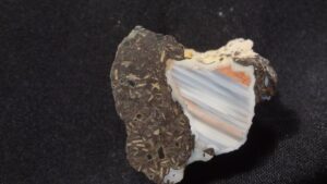 Acháty Skotsko – velikost 3,8 x 3,1 cm a 5 x 1,8 cm