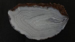 Acháty ze Staropacké Hory – velikost 7 x 4,3 cm a 5,8 x 3,7 cm ( nejsou vlastní nálezy )