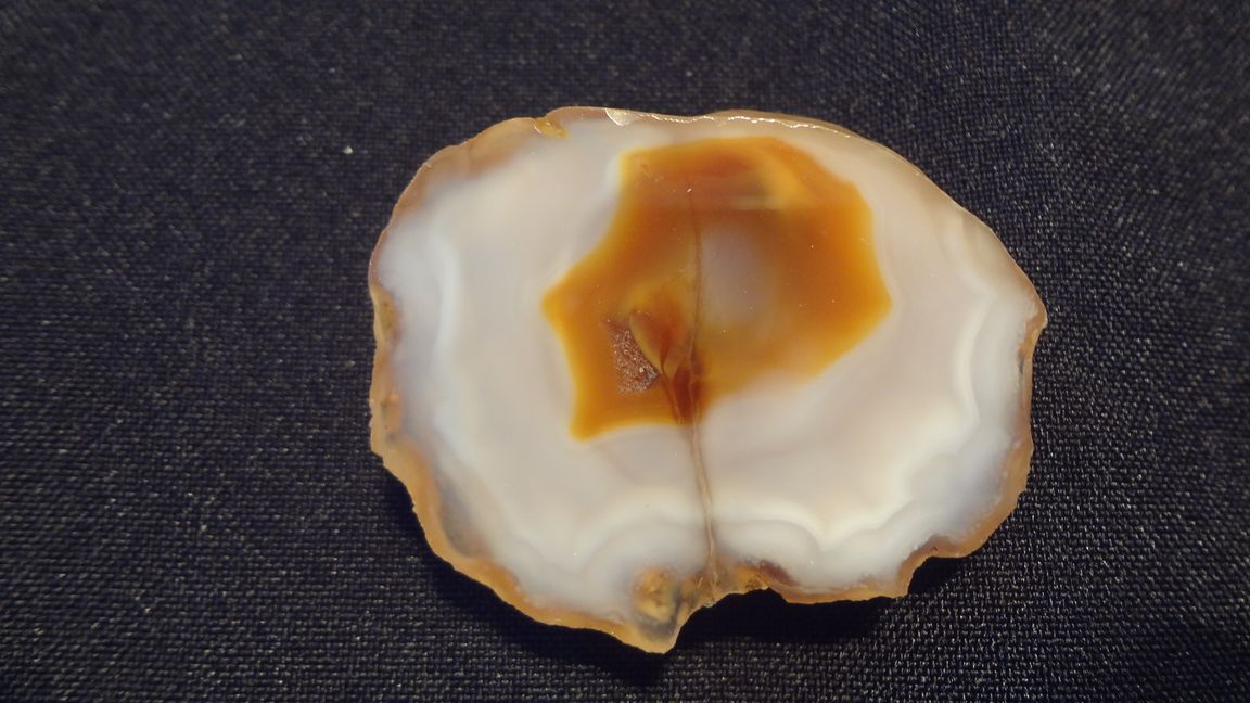 Velikost 4 x 3 cm