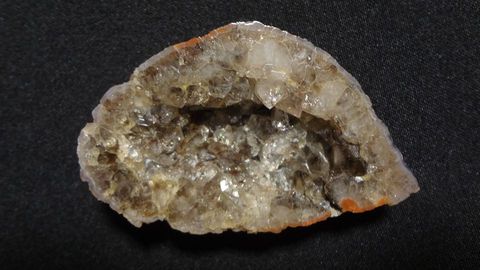 Geoda se záhnědou – Staropacké hory – velikost 7 x 4 cm
